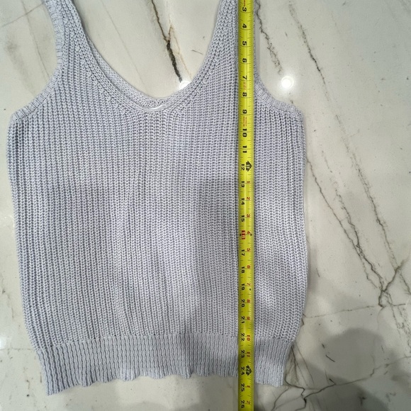 John & Jenn Ava Light blue sweater tank. Size L. NWT. - Picture 4 of 7